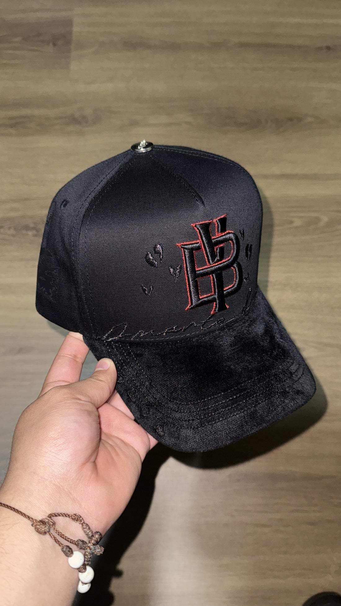 Ysrael Barajas X JJ Hats                            “ Amarte Duele ” Full Set